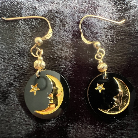 CRESCENT MOON & STAR GOLD/ BLACK EARRINGS - Picture 2 of 5